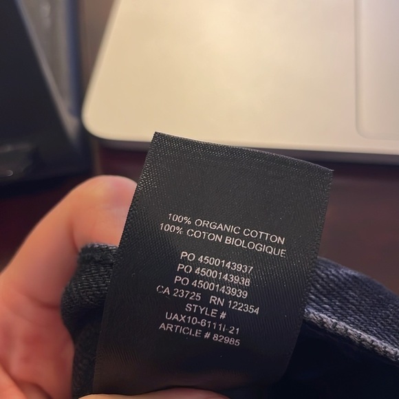 Aritzia Denim Forum The Farrah Hi Rise Wide Leg Jean in Black Eyeliner
Size 24 - Picture 13 of 13